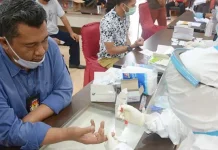 Rapid Test Seluruh Komisioner dan Staf KPU Sultra Hasilnya Non Reaktif Rapid Test Seluruh Komisioner dan Staf KPU Sultra Hasilnya Non Reaktif