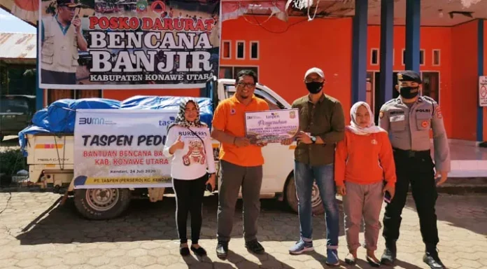 PT Taspen Kendari Salurkan Bantuan CSR Banjir Konut dan Konawe