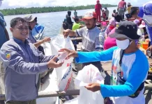 Balai TNRAW Gelar Aksi Bersih di Kawasan Konservasi Balai TNRAW Gelar Aksi Bersih di Kawasan Konservasi