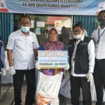 86 Debitur BPR Bahteramas Wakatobi Dapat Bantuan Covid-19 86 Debitur BPR Bahteramas Wakatobi Dapat Bantuan Covid-19