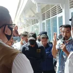 Seorang Pasien Bersalin di Baubau “Dipaksa” Positif Corona, Warga Demo Gugus Tugas Seorang Pasien Bersalin di Baubau "Dipaksa" Positif Corona, Warga Demo Gugus Tugas