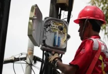 Pemda Konut Jalin Kerja Sama dengan PT Telkom Bangun Fiber Optik Udara Pemda Konut Jalin Kerja Sama dengan PT Telkom Bangun Fiber Optik Udara