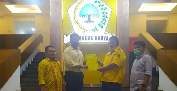 Rebut Rekomendasi Golkar, Oheo - Muttaqin Penuhi Syarat Pendaftaran