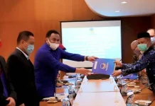 Partai Nasdem Serahkan B1KWK ke Rajiun Partai Nasdem Serahkan B1KWK ke Rajiun