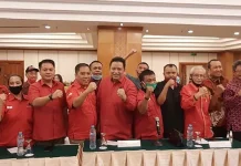 PDIP Umumkan Empat Balon Kada Wilayah Sultra PDIP Umumkan Empat Balon Kada Wilayah Sultra