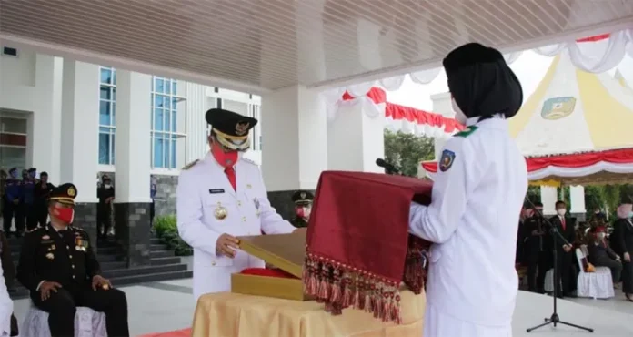 Momen HUT RI, Bupati Konsel Ajak Masyarakat Jaga Persatuan