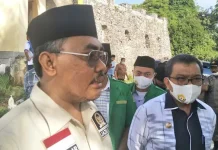 Wakil Ketua MPR Dukung Pembangunan Jembatan Numana-Kapota di Wakatobi Wakil Ketua MPR RI Jazilul Fawaid didampingi Bupati Wakatobi, Arhawi.