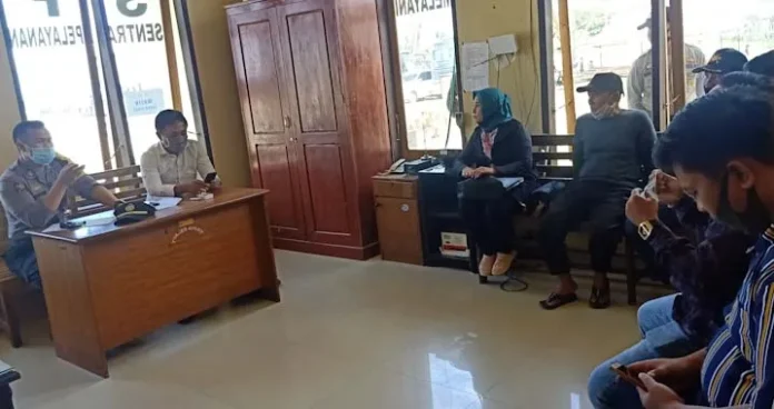 Bertikai Soal Dana Kompensasi Tambang, Warga di Kolut Saling Lapor