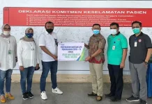 BP Jamsostek Sultra Bagikan APD dan Santunan di Hari Pelanggan Nasional BP Jamsostek Sultra Bagikan APD dan Santunan di Hari Pelanggan Nasional