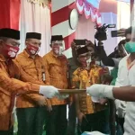 Tim Cabup Petahana Pertanyakan Hasil Swab Covid-19 Rajiun Tumada di KPU Muna Berkas Pendaftaran Rajiun- La Pili Belum Memenuhi Syarat