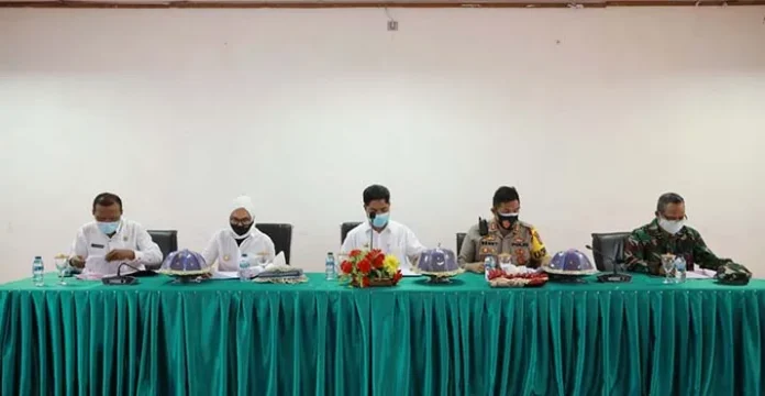 Pemkab Buton Gelar Rapat Evaluasi Penanganan Covid-19