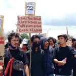 Peringatan Tewasnya Randi-Yusuf, Mahasiswa Demo Polda Sultra Peringatan Tewasnya Randi-Yusuf, Mahasiswa Demo Polda Sultra