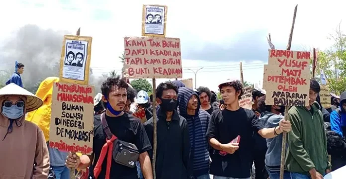 Peringatan Tewasnya Randi-Yusuf, Mahasiswa Demo Polda Sultra
