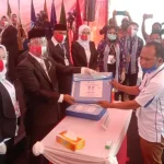 Tak Bawa Hasil Swab, Pasangan Endang-Wahyu Didaftarkan Liaison Officernya Tak Bawa Hasil Swab, Pasangan Endang-Wahyu Didaftarkan Liaison Officernya