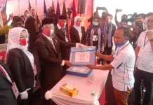 Tak Bawa Hasil Swab, Pasangan Endang-Wahyu Didaftarkan Liaison Officernya Tak Bawa Hasil Swab, Pasangan Endang-Wahyu Didaftarkan Liaison Officernya