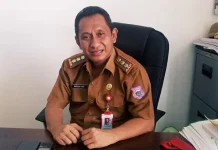 Pelaku UMKM di Butur Dapat Bantuan Senilai Rp2 Juta dari Dispar Sultra Kepala Dinas Pariwisata dan Kebudayaan Butur, Harlin Hari