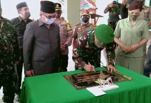 Danrem 143/HO Resmikan Makodim 1429/Butur Danrem 143/HO Resmikan Makodim 1429/Butur