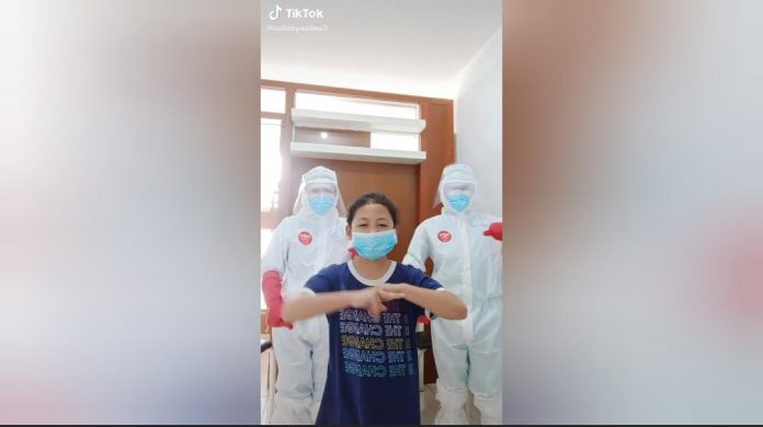 Viral Video Pasien Covid-19 di Baubau Main TikTok dengan Nakes