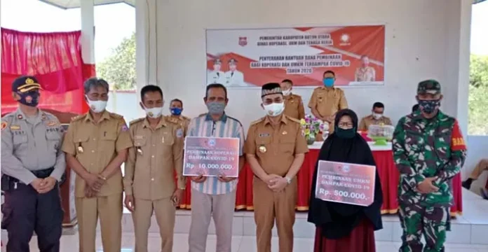 1.000 Pelaku UMKM di Butur Terima Bantuan Batuan Dana Pemda