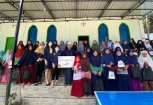 HUT ke-22 Tahun, Bank Mandiri Kendari Salurkan 100 Paket Sembako HUT ke-22 Tahun, Bank Mandiri Kendari Salurkan 100 Paket Sembako