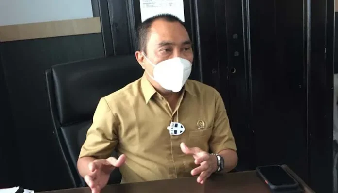 Ketua Komisi II DPRD Kota Kendari, Andi Sulolipu
