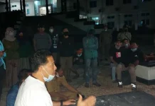 Kecam Pengesahan UU Cipta Kerja, Mahasiswa Menginap di DPRD Sultra Kecam Pengesahan UU Cipta Kerja, Mahasiswa Menginap di DPRD Sultra