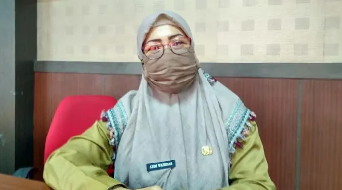 PSX_20201027_181602 Kepala Dinas Pemberdayaan Perempuan dan Perlindungan Anak (KPPPA) Kabupaten Kolaka, Andi Wahidah