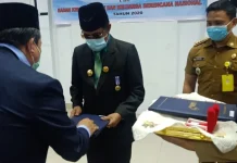 Bupati Kolut Raih Penghargaan MKK dari BKKBN Pusat Bupati Kolut Raih Penghargaan MKK dari BKKBN Pusat