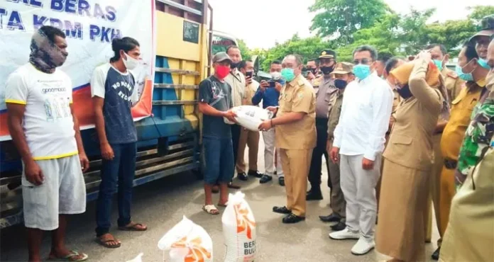 3.649 KPM PKH di Butur Terima Bantuan Beras dari Kemensos