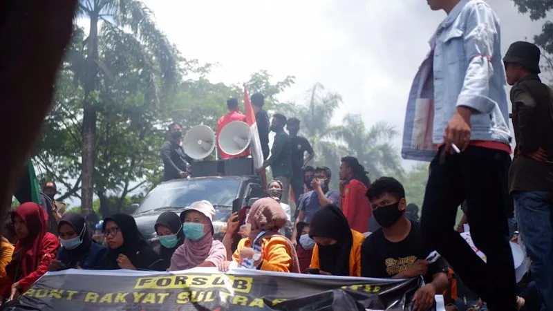 Foto: Demo Menolak UU Omnibus Law di Kendari