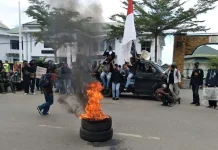 Masih Gunakan Jalan Umum, Ini Penjelasan Perusda Kolaka Masih Gunakan Jalan Umum, Ini Penjelasan Perusda Kolaka