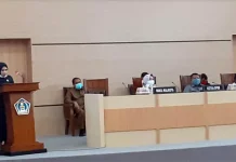 Tujuh Fraksi DPRD Kendari Terima Raperda TRBWP/CBD Teluk Kendari Tujuh Fraksi DPRD Kendari Terima Raperda TRBWP/CBD Teluk Kendari