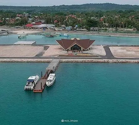 Vie Togo Mowondu di siang hari