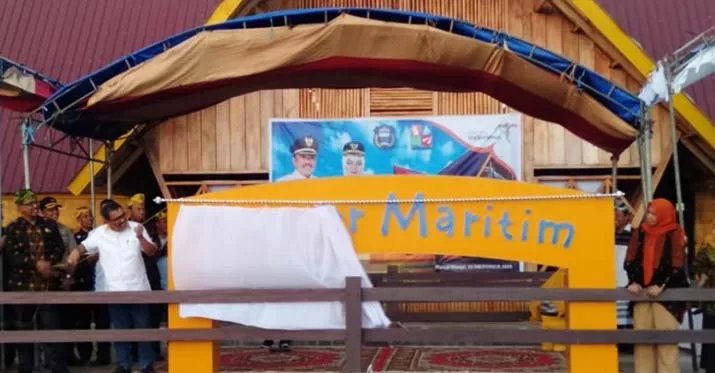 Arhawi saat Launching Dapoer Maritim di Kecamatan Wangiwangi