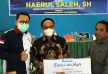 BI bersama Haerul Saleh Salurkan PSBI di Poasia BI bersama Haerul Saleh Salurkan PSBI di Poasia