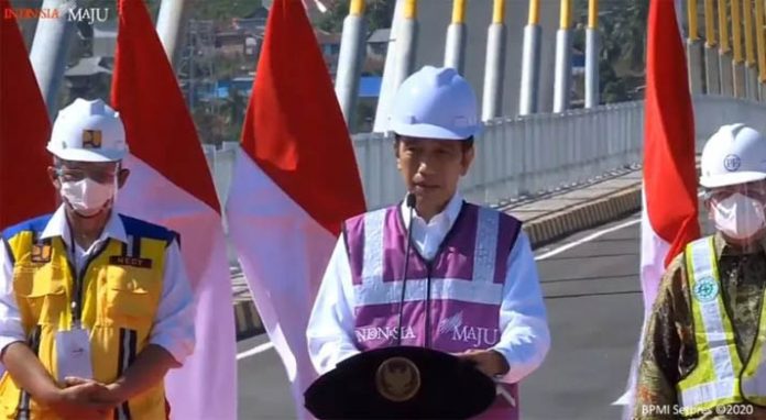 Presiden Jokowi Berharap Jembatan Teluk Kendari Mudahkan Aktivitas Masyarakat