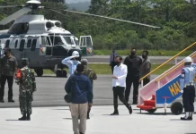 Tiba di Kendari, Presiden Jokowi Langsung Terbang ke Bombana Tiba di Kendari, Presiden Jokowi Langsung Terbang ke Bombana