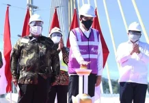 Jokowi Sebut Investasi Pabrik Gula di Bombana Bisa Jadi Sumber Devisa Baru Jokowi Sebut Investasi Pabrik Gula di Bombana Bisa Jadi Sumber Devisa Baru