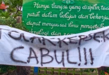 Akibat Kasus Pencabulan, Kepsek SMAN 9 Kendari yang Baru Ditolak Siswa dan Alumni Akibat Kasus Pencabulan, Kepsek SMAN 9 Kendari yang Baru Ditolak Siswa dan Alumni