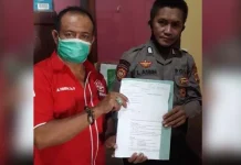 Rusman Emba Adukan Pemuda Lakarinta ke Polisi Rusman Emba Adukan Pemuda Lakarinta ke Polisi
