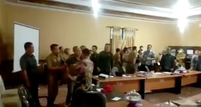 ParlemenIni Penjelasan Ketua DPRD Konsel Soal Ribut di Pembahasan Revisi RTRW