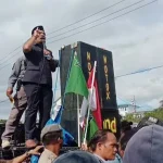 Ketua DPRD Baubau Ikut Berorasi Tolak Omnibus Law Ketua DPRD Baubau Ikut Berorasi Tolak Omnibus Law