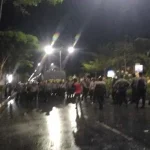 Massa Aksi Demo di Kolaka Bubarkan Diri setelah Dipukul Mundur Massa Aksi Demo di Kolaka Bubarkan Diri setelah Dipukul Mundur