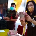Seorang ASN Pemkot Kendari Jadi Tersangka Korupsi Pajak Reklame Seorang ASN Pemkot Kendari Jadi Tersangka Korupsi Pajak Reklame