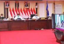 Ali Mazi Beri Tanggapan Saat Rakor Virtual UU Cipta Kerja Ali Mazi Beri Tanggapan Saat Rakor Virtual UU Cipta Kerja