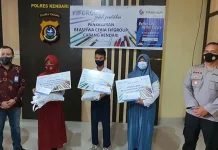 FIFGROUP Kendari Serahkan Beasiswa Prestasi ke Anak Polisi FIFGROUP Kendari Serahkan Beasiswa Prestasi ke Anak Polisi