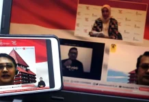 Bertahan di Tengah Pandemi Covid-19, UMKM Harus Digitalisasi Untuk bertahan di tengah pandemi Covid-19, Usaha Mikro Kecil Menengah (UMKM) harus melakukan digitalisasi