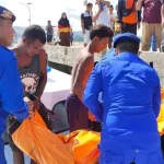 Seorang Pria Ditemukan Tak Bernyawa di Perairan Pomalaa Seorang Pria Ditemukan Tak Bernyawa di Perairan Pomalaa