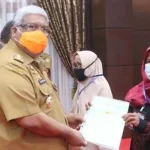 15.000 Warga Sultra Terima Sertifikat Tanah 1.500 Warga Sultra Terima Sertifikat Tanah