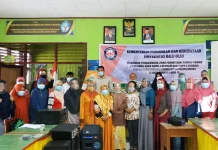 Guru SMPN 5 Kendari Manfaatkan Zoho Forms dan Google Forms untuk Belajar Daring Guru SMPN 5 Kendari Manfaatkan Zoho Forms dan Google Forms untuk Belajar Daring